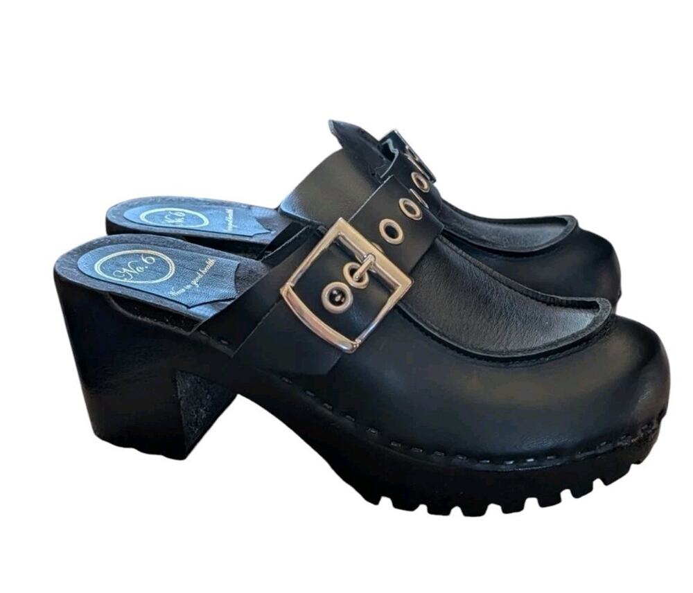 No 6 Martine Clog on High Tread in Jet on Black Base Fits Like Size 9.5/10